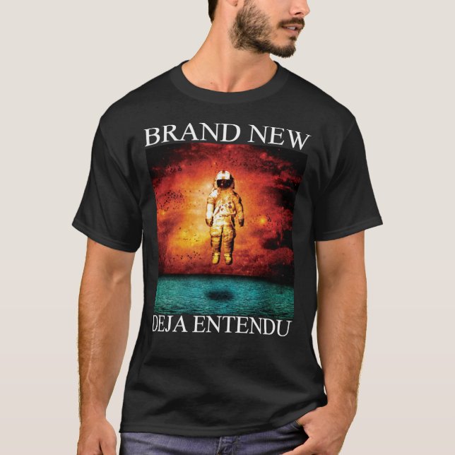 Brand New Deja Entendu Classic T-Shirt (Framsida)