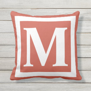 Bränd Orange fet inledande monogram Brev Kudde