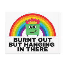 Bränd ut men hängande i etiketter