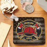 Brandbekämpningsavdelningen NAMN Brandman Fire Dep Nyckelring<br><div class="desc">Brandmansbrandkår NAMN Fireman Department USA flagga design - Emblem with Red Helmet and Ax. Anpassa med ditt namn,  Station/avståndsnummer och plats.</div>