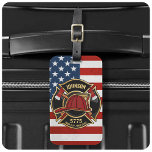 Brandbekämpningsavdelningen Rädding USA flagga Anp Bagagebricka<br><div class="desc">Brandmansbrandkår NAMN Fireman Department USA flagga design - Emblem with Red Helmet and Ax. Anpassa med ditt namn,  Station/avståndsnummer och plats.</div>