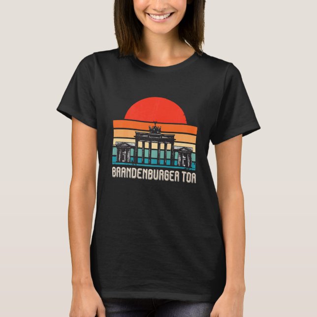 Brandenburg Grind Sunrise on Pariser Platz in Berl T Shirt (Framsida)