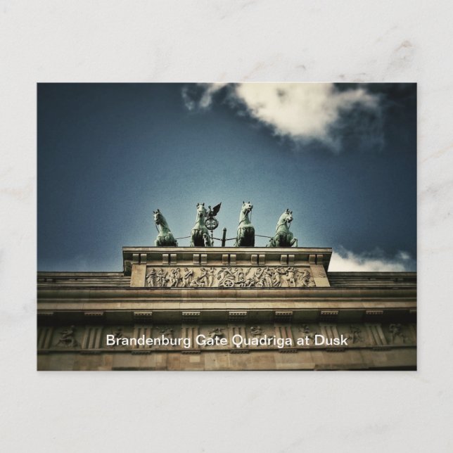 Brandenburgportens Quadriga-vy i Berlin, Tyskland Vykort (Framsida)