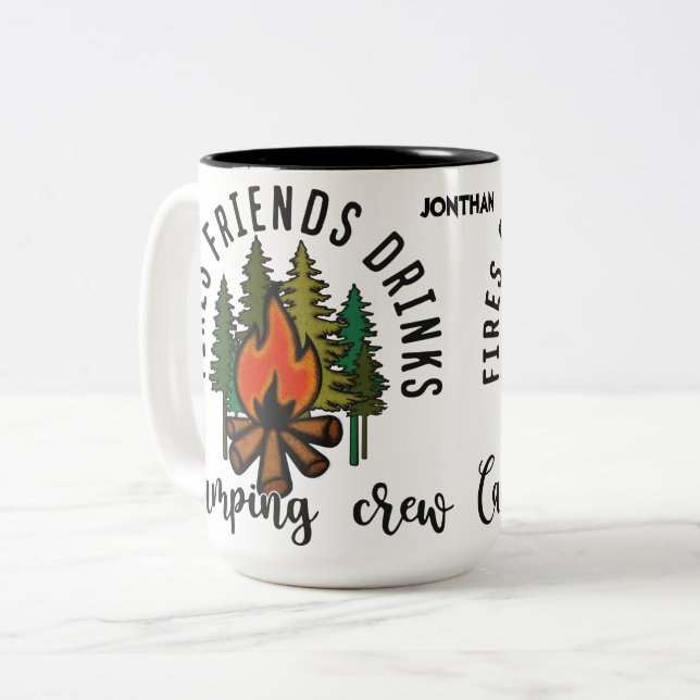 Bränder, vänner, Drinks Camping Crew Två-Tonad Mugg (Framsida vänster)