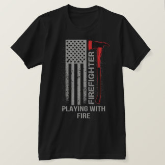 Brandmän som spelar med brandtröja T-shirt