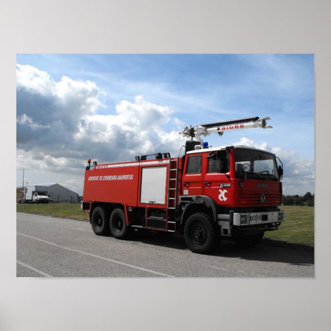 Brandmotor vid Cherbourg flygplats Frankrike Poster (Framsidan)