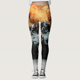Brännande galaxi över stora berg leggings