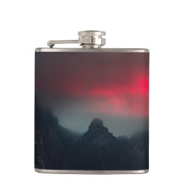 Brännande moln, dimma och berg fickplunta