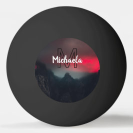 Brännande moln, dimma och berg i himlar pingisboll