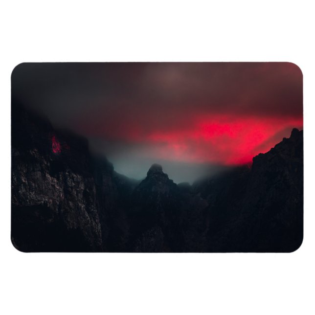 Brännande moln, dimma och berg magnet (Horisontell)