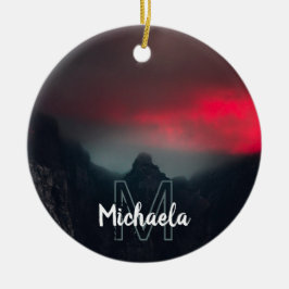 Brännande moln, dimma och berg monogram julgransprydnad keramik