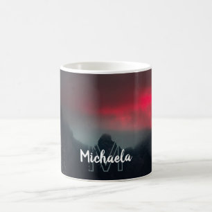 Brännande moln, dimma och berg monogram kaffemugg