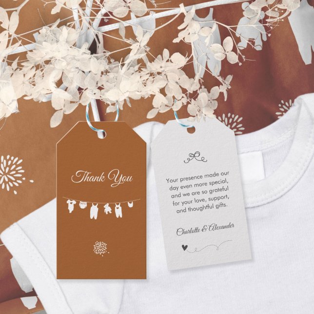 Bränt Orange Boho Minimalistisk Bebis-fest Presentetikett (Burnt Orange Boho Minimalist Baby Shower Gift Tags ©Susanne Sachers - Sunny Mind 🌞)
