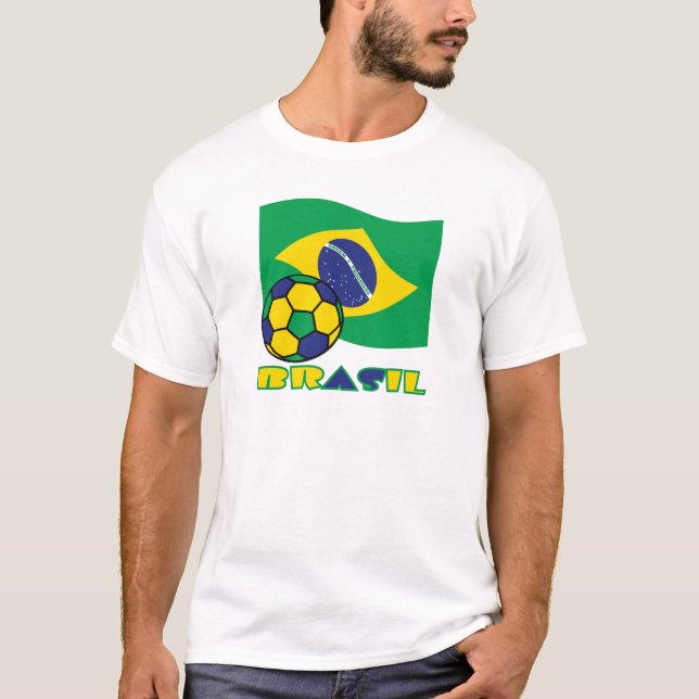 Brasileiro Futebol e Bandeira Brasil på portugisis Tee Shirt (Framsida)