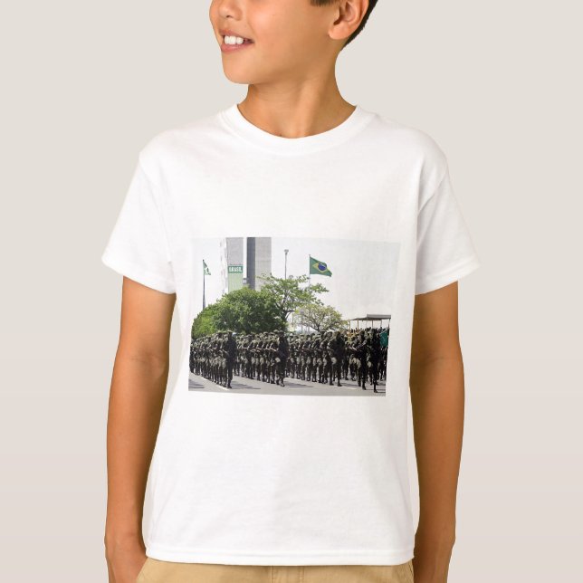 Brasiliansk_Armé_Parad T-shirt (Framsida)
