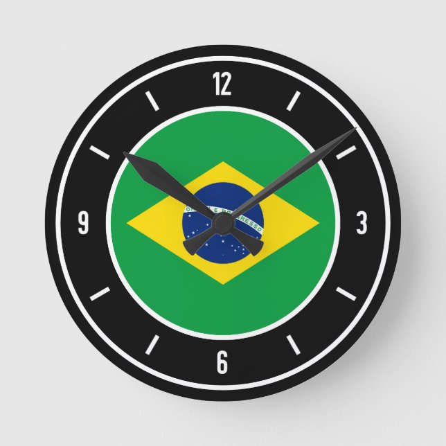 Brasiliens Flagga Elegant Rund Klocka (Framsida)