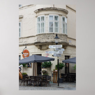 Bratislava Old Town Street Scene med Direction Poster