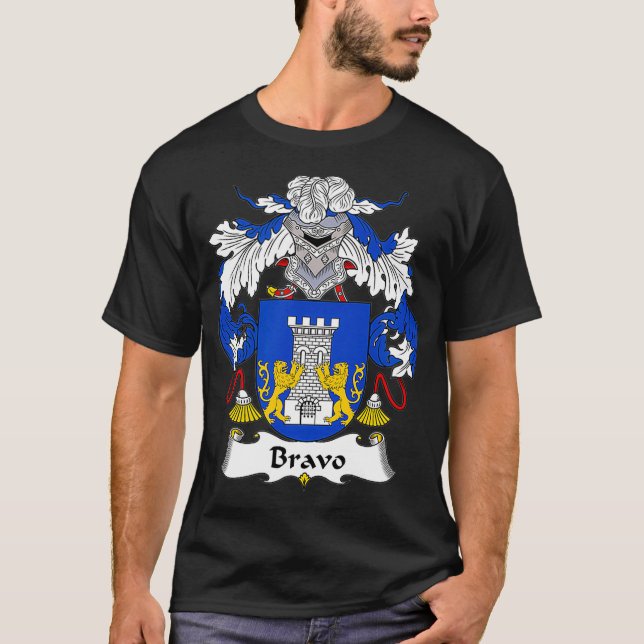 Bravo Jackar Arm Family Crest T Shirt (Framsida)