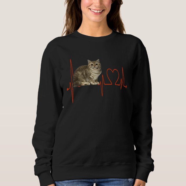 Brazilian Shorthair Cat Heartbeat Cat Mom Cat Dad  T Shirt (Framsida)