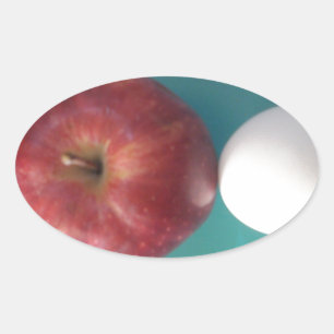 Breakfast Buddies: Två ägg $an Apple still Life Ovalt Klistermärke