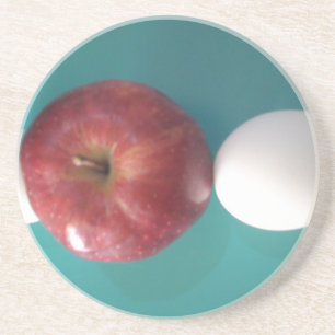 Breakfast Buddies: Två ägg $an Apple still Life Underlägg Sandsten