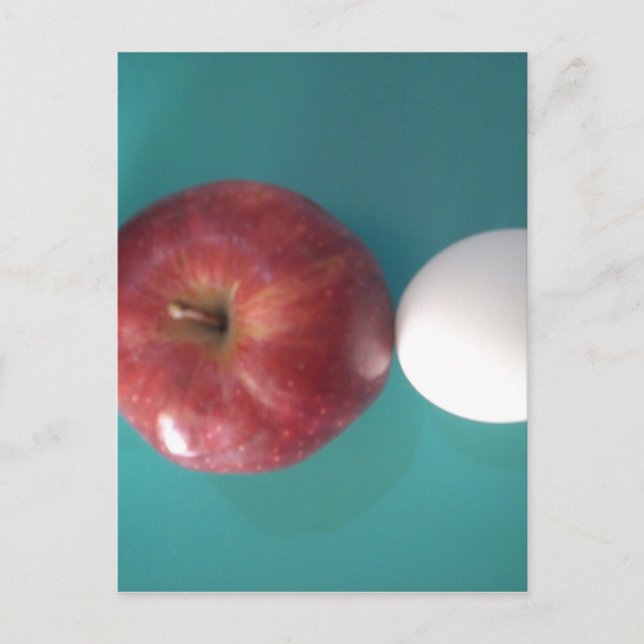 Breakfast Buddies: Två ägg $an Apple still Life Vykort (Framsida)