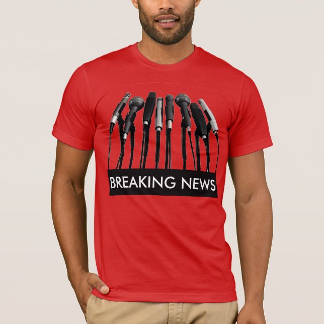 Breaking News Microphone Shirt T (Framsida)