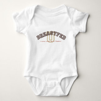 Breastfed universiteten tee shirt