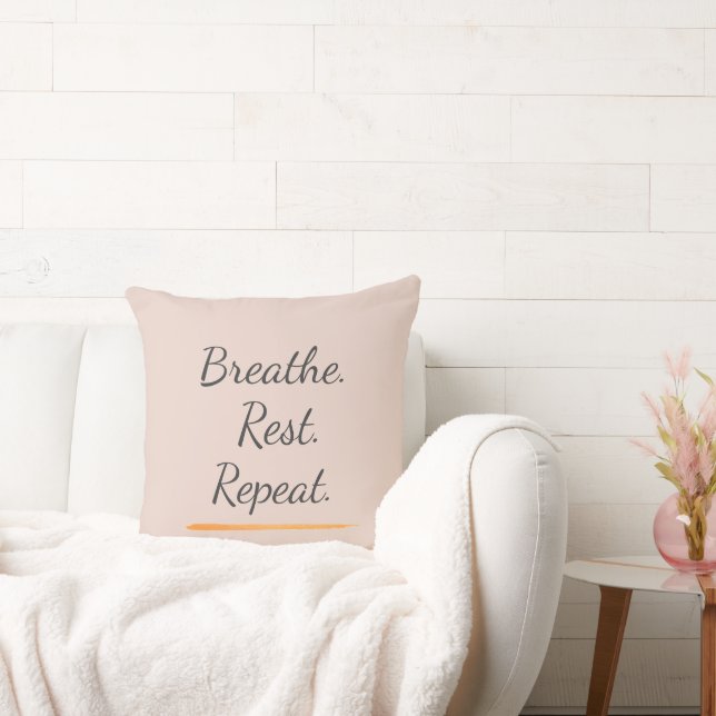 Breathe Rest Repeat Elegant Blush Pink Typography Kudde (Soffa)