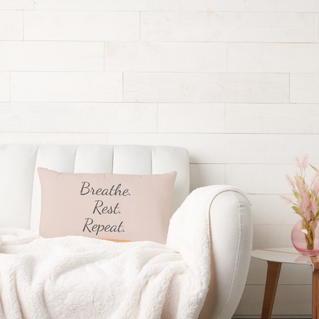 Breathe Rest Repeat Elegant Blush Pink Typography Lumbarkudde (Soffa)
