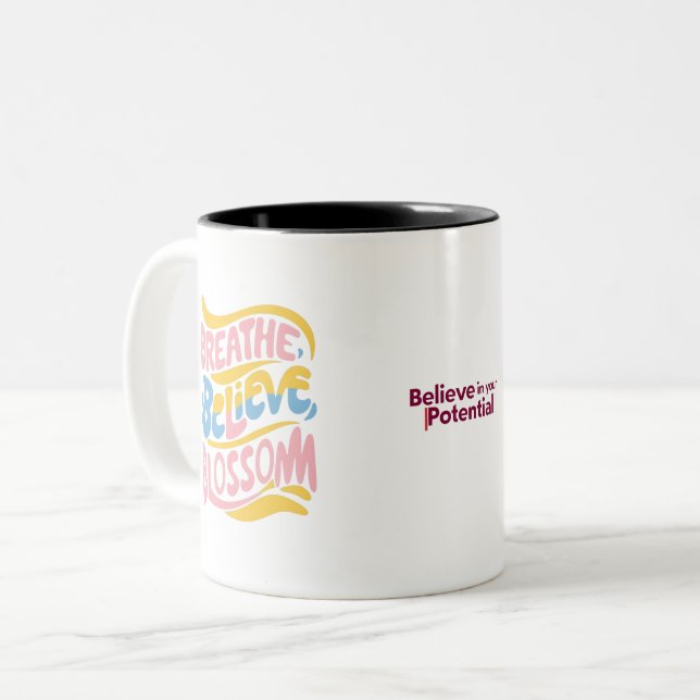 Breathe Tro-Blommarna | inspirerande Två-Tonad Mugg (Framsida vänster)