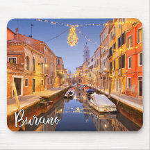 Breathtake Island of Burano, Italien