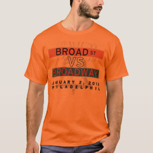 Bred gata VS den Broadway orangeskjortan T-shirt