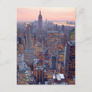 Bredd syn på Manhattan vid sunset Vykort