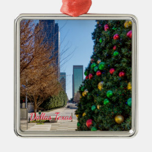 bredvid Ornament Dallas Julgran Metall