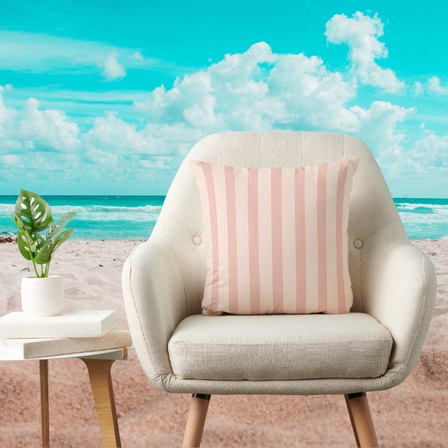 Breezy Stripe Pillow in Beachy Peach Tones Pillow Kudde (Skapare uppladdad)