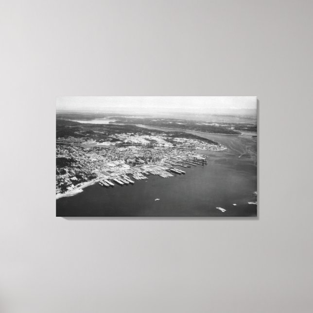 Bremerton, WA - Aerial View of City Photograph Canvastryck (Framsida)