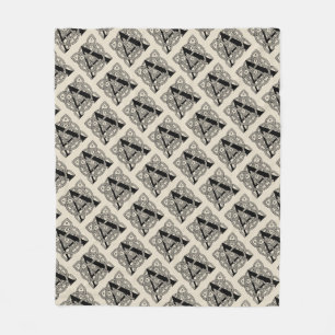 Brev A Vintage Celtic Knot Monogram Fleecefilt