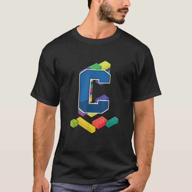Brev C Master Builder Alphabet-efternamn inbyggt T Shirt (Framsida)