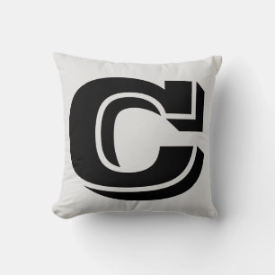 BREV C MONOGRAM PILLOW KUDDE