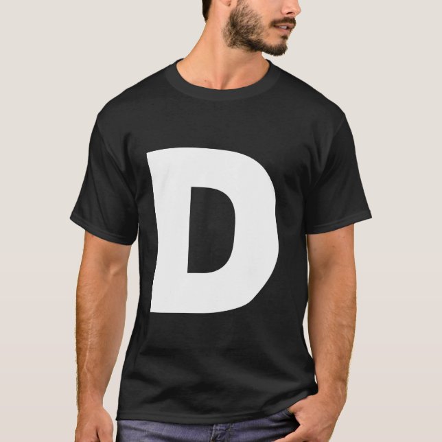 Brev D med vit fetstil i versaler T Shirt (Framsida)