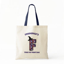 Brev F med Witch Hat och Namn | Bus eller godis