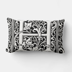 Brev H Medieval Monogram Art nouveau Lumbarkudde
