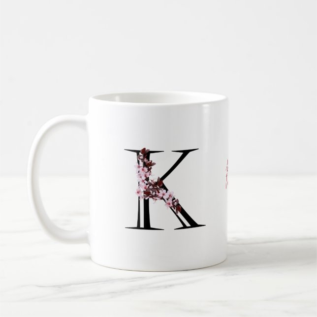 Brev K, Cherry Blommar | Monogram Script Namn Kaffemugg (Vänster)