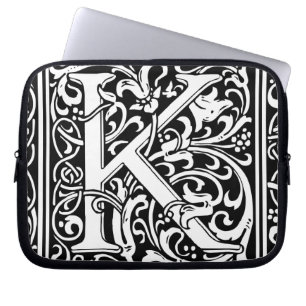 Brev K Medieval Monogram Art nouveau Laptop Fodral
