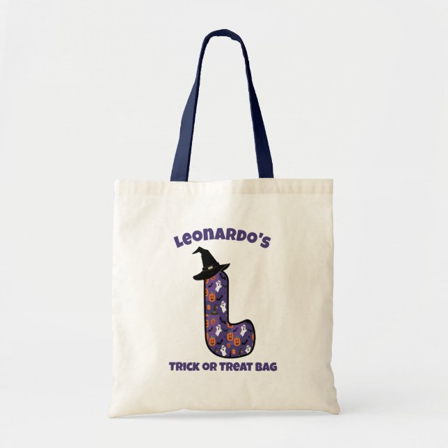 Brev L med Witch Hat och Namn | Bus eller godis Tygkasse (Framsidan)