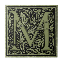 Brev M först märker monogramen