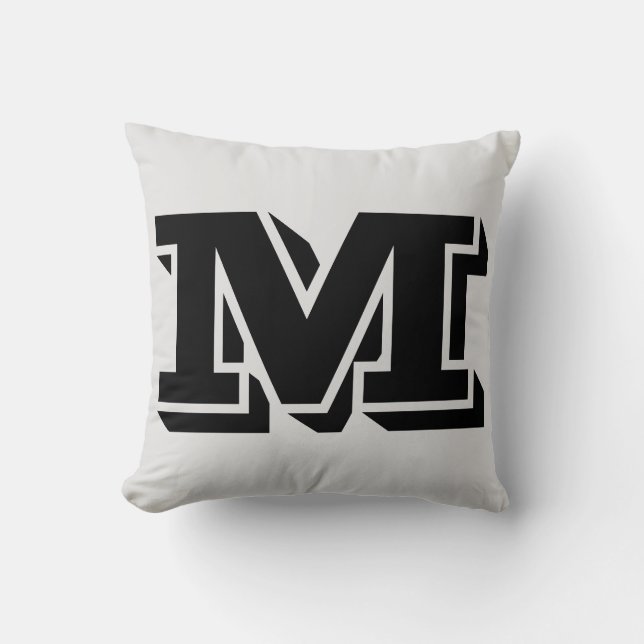 BREV M MONOGRAM PILLOW KUDDE (Framsida)