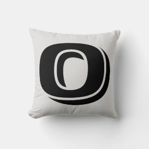 BREV O MONOGRAM PILLOW KUDDE