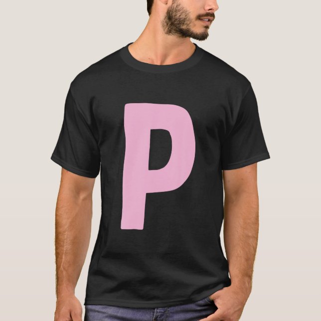 Brev P stor och djärv i rosa T Shirt (Framsida)